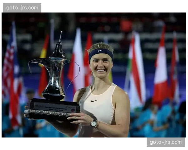 高芙迪拜站苦战三盘再负斯维托丽娜，本赛季遭对手双杀无缘决赛